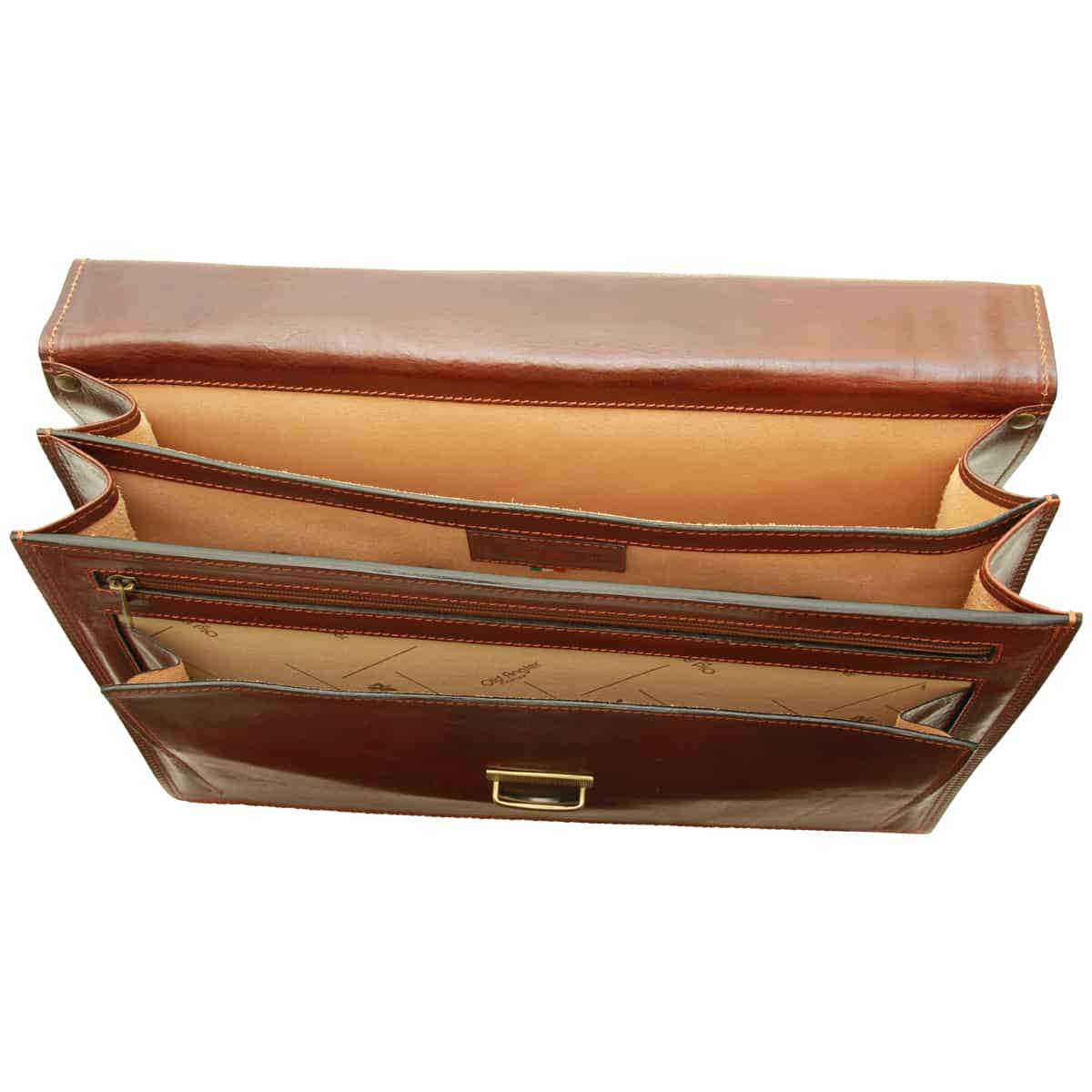 Leather Shoulder Bag for Men in Full-Grain Leather. Brown