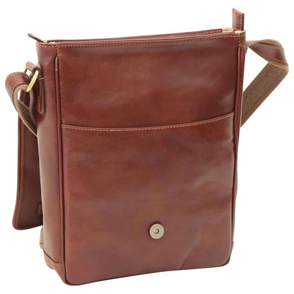 Medium leather bag with double magnetic closure - Brown