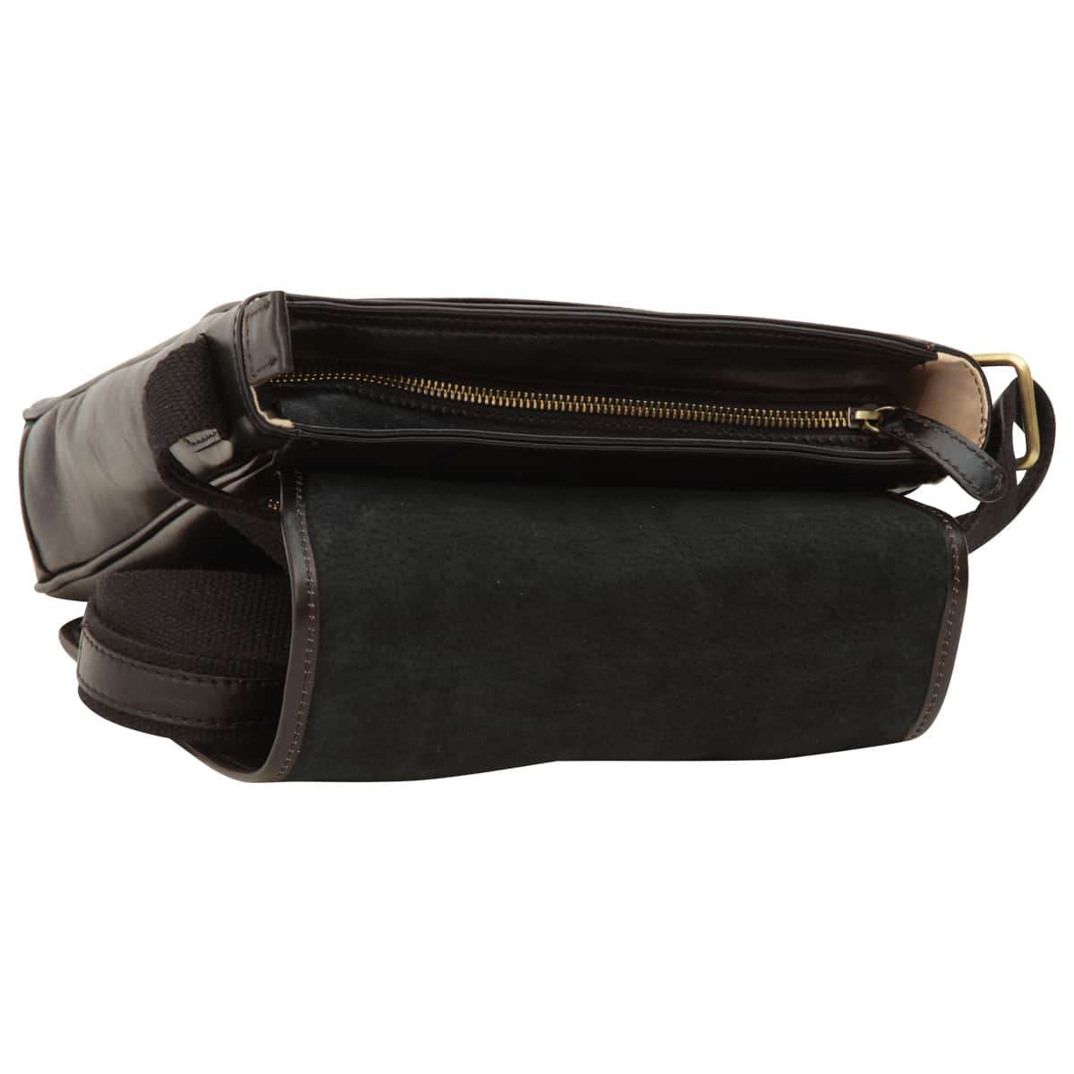 Medium leather bag with double magnetic closure - Black
