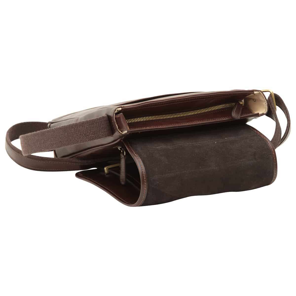Medium leather bag with double magnetic closure - DARK Brown