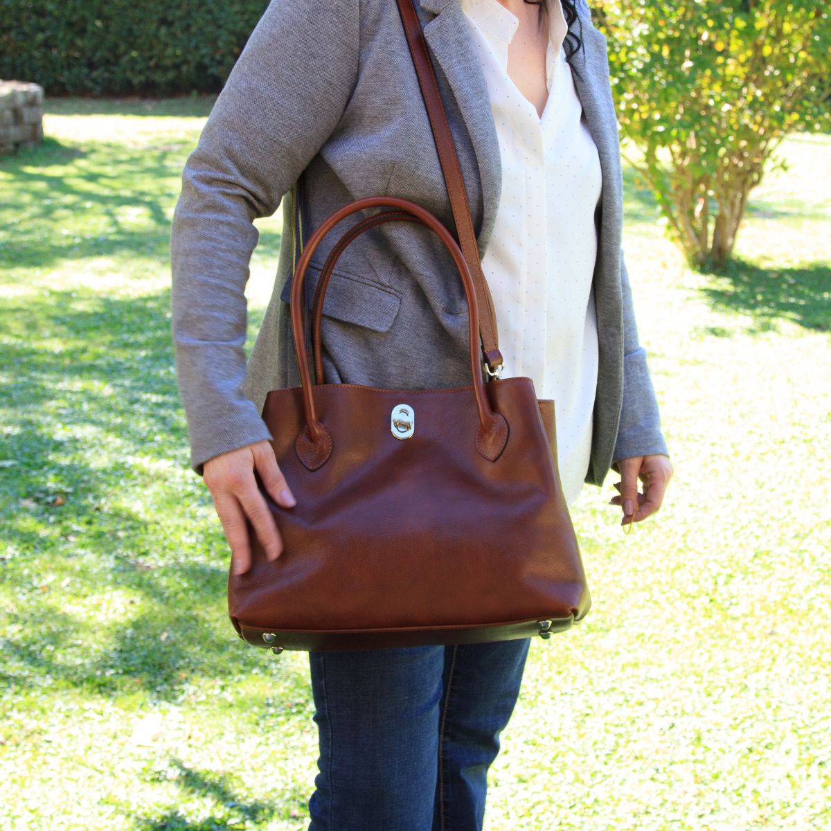 WOMEN'S BAG WITH TWO HANDLES IN FULL GRAIN LEATHER -BROWN